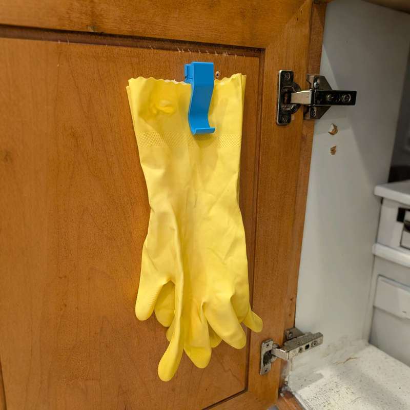 Настенный пружинный зажим-держ – обзор и цена Rubber Glove Cleaning